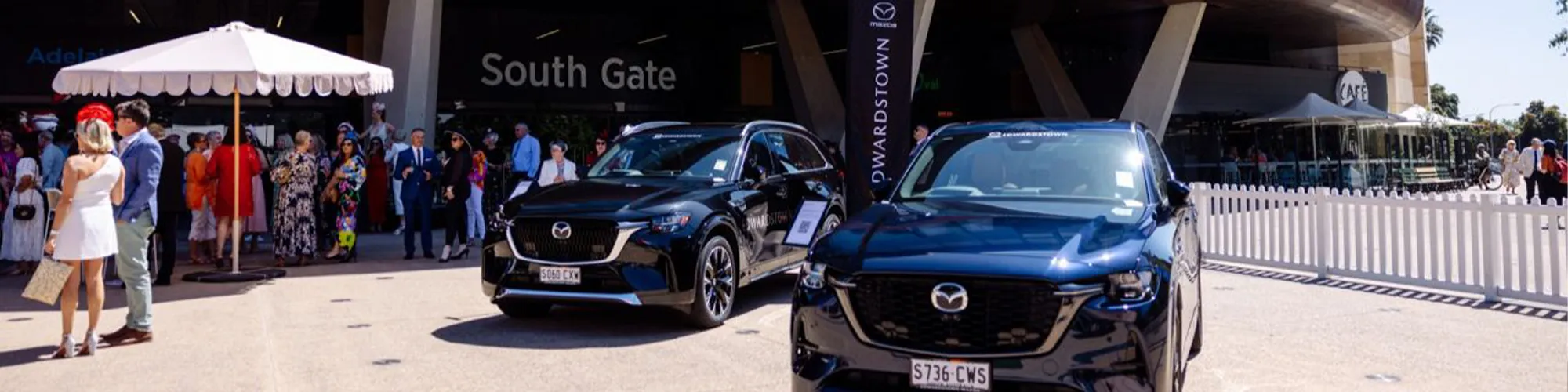 Melbourne Cup Adelaide Oval Banner